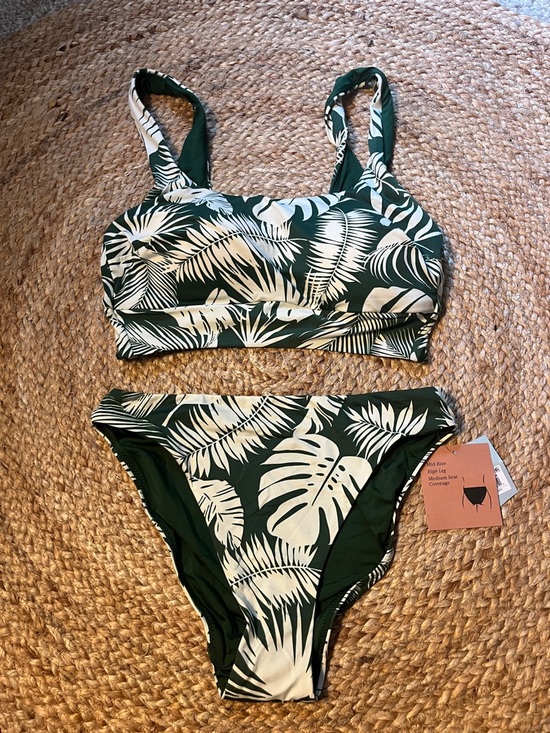 Shade & Shore Other - Shade & Shore Green Leaf Print Bikini Set